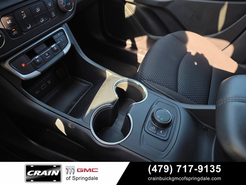 Used 2024 GMC Terrain SLE FWD image 20