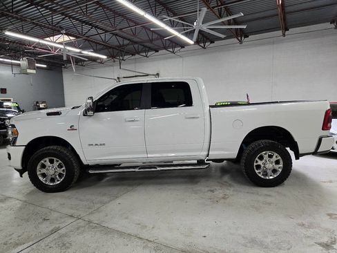 Used 2023 RAM 2500 Laramie AWD/4WD image 8