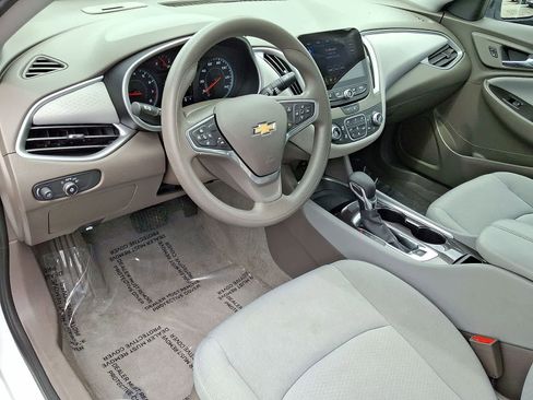 Used 2023 Chevrolet Malibu LT FWD image 16