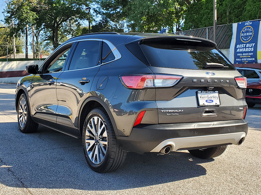 Used 2020 Ford Escape Titanium w/ Titanium Premium Package 2.0 FWD image 8
