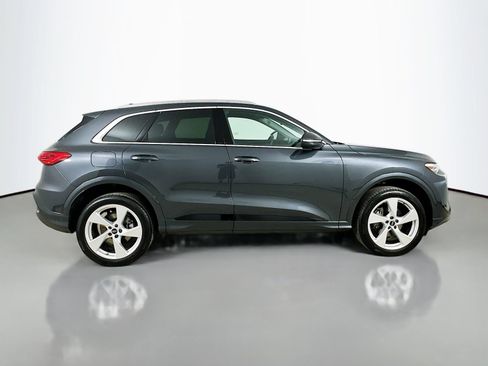 Used 2025 Audi Q5 Premium Plus w/ Premium Plus AWD/4WD image 4