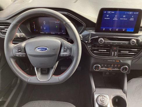 Used 2025 Ford Escape ST-Line AWD/4WD image 17