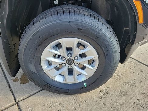 New 2026 Nissan Frontier S image 9