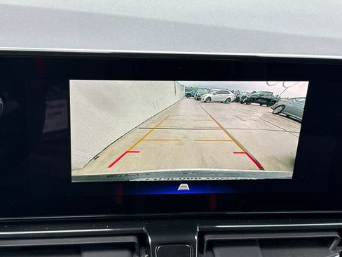 Used 2025 Chevrolet TrailBlazer LT FWD image 17
