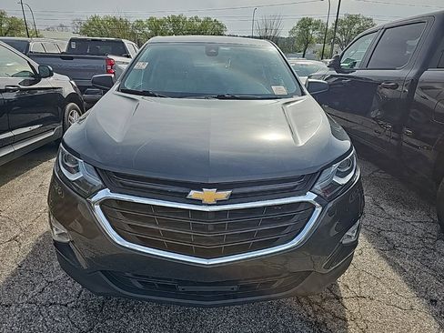 Used 2020 Chevrolet Equinox LS w/ LS Convenience Package image 2