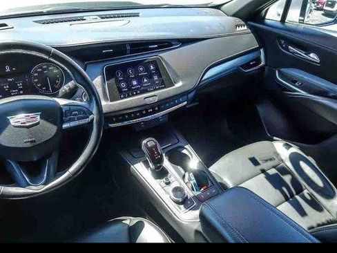 Certified 2023 Cadillac XT4 Premium Luxury AWD/4WD image 15