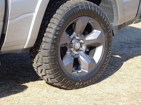 Used 2021 RAM 1500 Big Horn w/ Built-to-serve Edition image 31