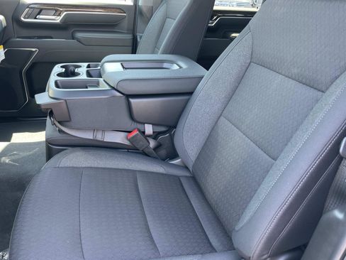 New 2026 GMC Sierra 2500 SLE w/ Preferred Package AWD/4WD image 23