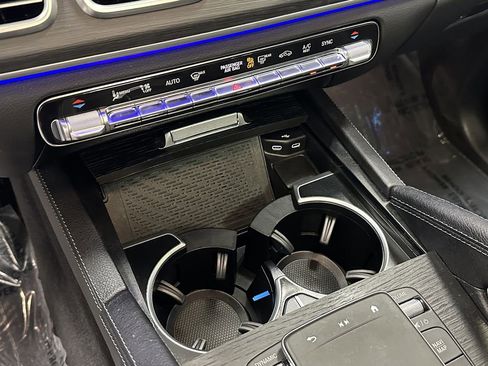 Certified 2024 Mercedes-Benz GLE 450 4MATIC image 31