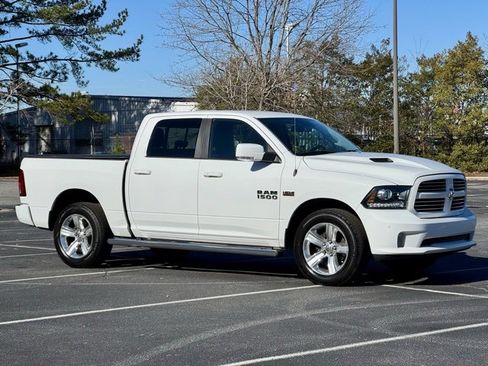 Used 2015 RAM 1500 Sport w/ Convenience Group image 10
