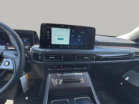 New 2025 Lincoln Aviator Reserve w/ Equipment Group 201A image 10