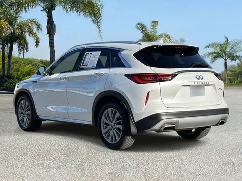 Certified 2023 INFINITI QX50 Luxe image 3
