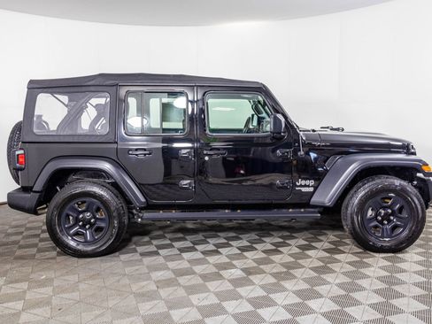 Used 2018 Jeep Wrangler Unlimited Sport AWD/4WD image 10