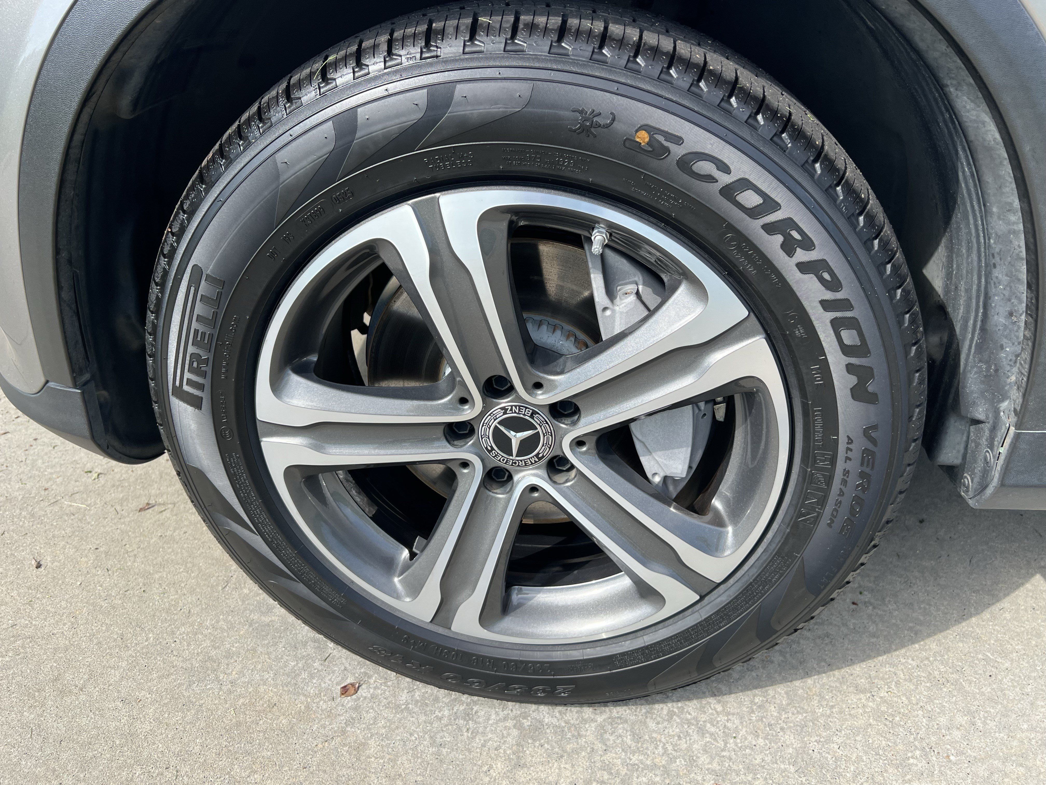 Used 2019 Mercedes-Benz GLC 300 image 13