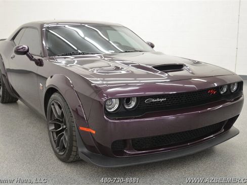 Used 2022 Dodge Challenger R/T Scat Pack RWD image 7