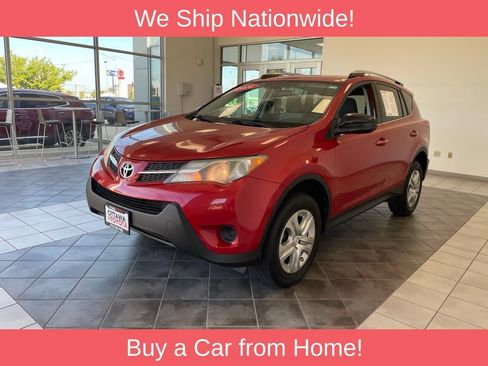 Used 2014 Toyota RAV4 LE FWD image 2