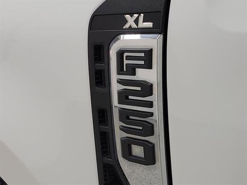 Used 2023 Ford F250 XL w/ XL Off-Road Package image 6