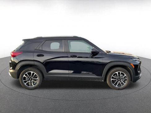 Used 2025 Chevrolet TrailBlazer LT image 16