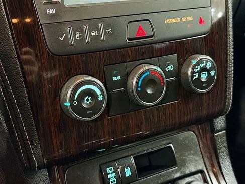 Used 2017 Chevrolet Traverse LT image 15