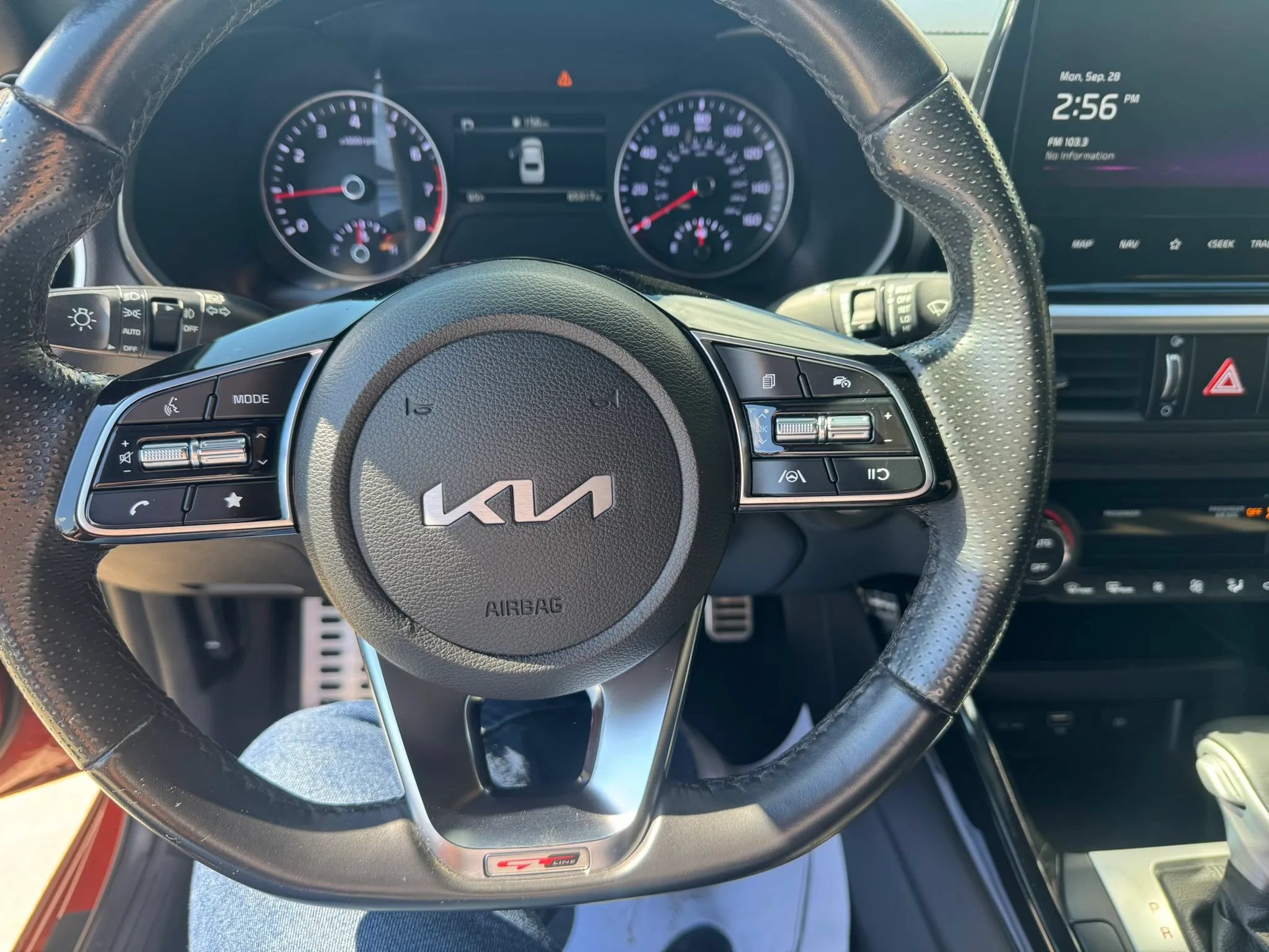 Used 2023 Kia Forte GT-Line FWD image 9