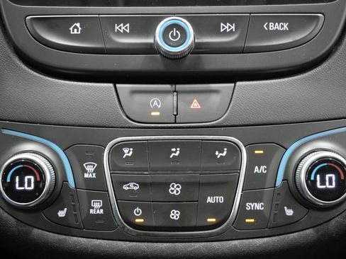 Used 2025 Chevrolet Malibu LT FWD image 19