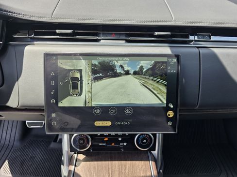 Certified 2023 Land Rover Range Rover SE AWD/4WD image 21