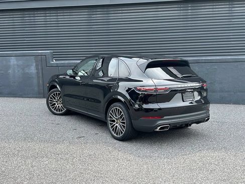 Certified 2020 Porsche Cayenne AWD/4WD image 3