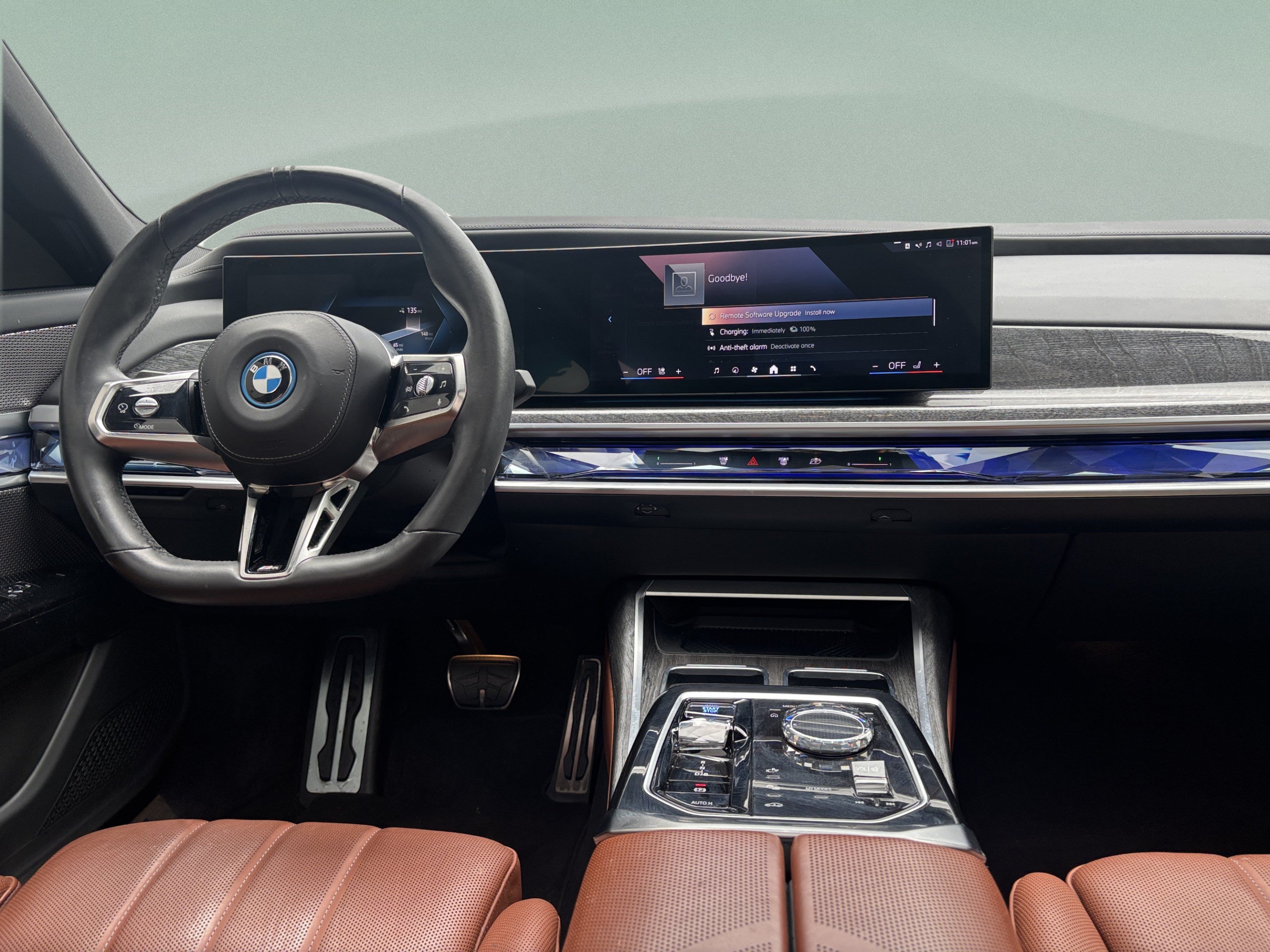 Certified 2024 BMW i7 eDrive50 w/ M Sport Package RWD image 7