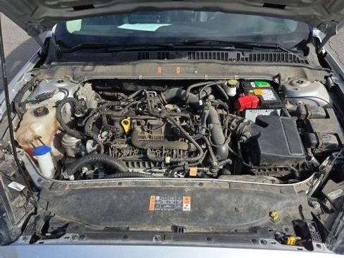 Used 2019 Ford Fusion SEL image 21