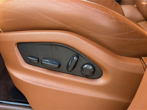 Used 2023 Porsche Cayenne image 10