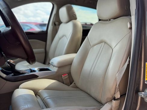 Used 2014 Cadillac SRX Luxury FWD image 7