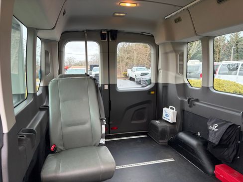 Used 2020 Ford Transit 350 XL image 37