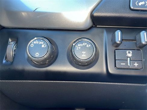 Used 2018 Chevrolet Tahoe LT w/ Max Trailering Package image 27