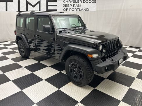 Used 2022 Jeep Wrangler Unlimited Sport image 1