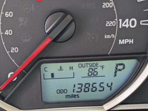 Used 2015 Toyota RAV4 LE FWD image 10