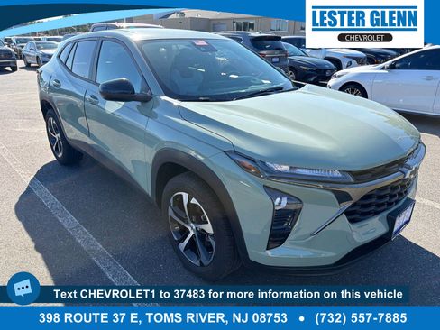 Certified 2024 Chevrolet Trax RS w/ Driver Confidence Package FWD image 1