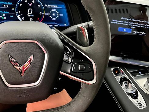 Used 2024 Chevrolet Corvette Stingray Coupe w/ Z51 Performance Package RWD image 28