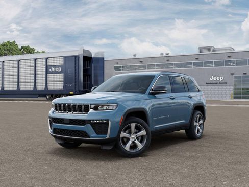 New 2026 Jeep Grand Cherokee Limited AWD/4WD image 2