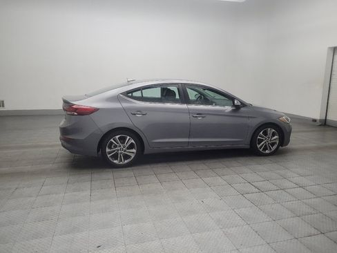 Used 2018 Hyundai Elantra Limited FWD image 10