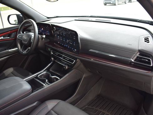 Used 2025 Chevrolet Traverse Z71 w/ Driver Confidence Package AWD/4WD image 76