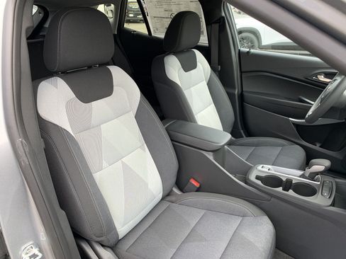 New 2026 Chevrolet Trax LS w/ LS Convenience Package FWD image 21