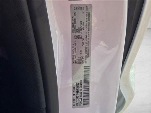 New 2027 Chrysler Pacifica Select FWD image 17