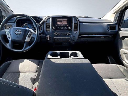 Used 2023 Nissan Titan SV RWD image 17