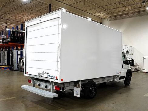 New 2023 RAM ProMaster 3500 w/ Black Appearance Package FWD image 4