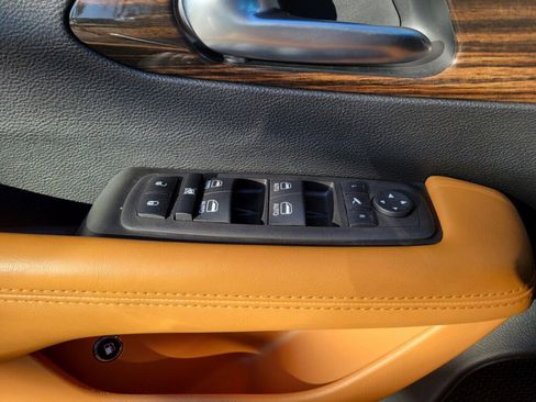 Used 2023 Chrysler Pacifica Pinnacle image 15