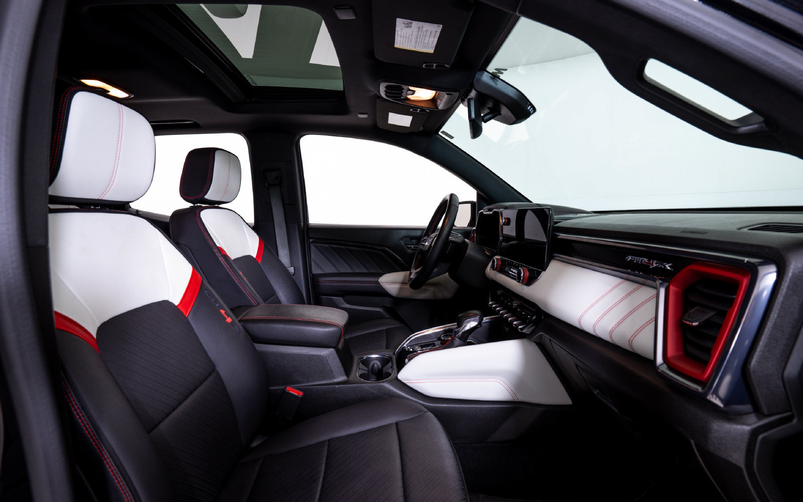 Used 2023 GMC Canyon AT4X w/ Edition 1 AWD/4WD image 18