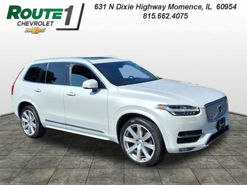 Used 2017 Volvo XC90 T6 Inscription w/ Vision Package AWD/4WD image 2