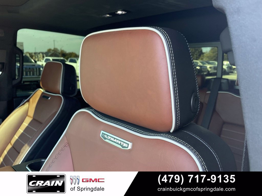 Used 2026 GMC Sierra 2500 Denali Ultimate w/ LPO, Black Badging Package AWD/4WD image 21
