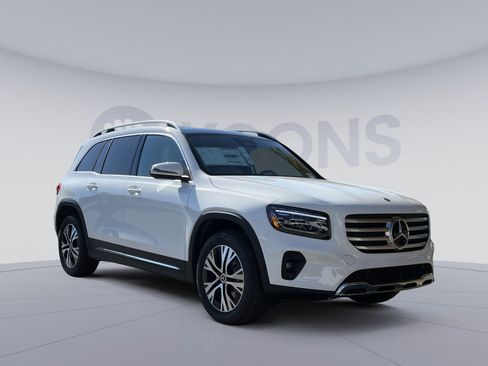 New 2026 Mercedes-Benz GLB 250 4MATIC image 8