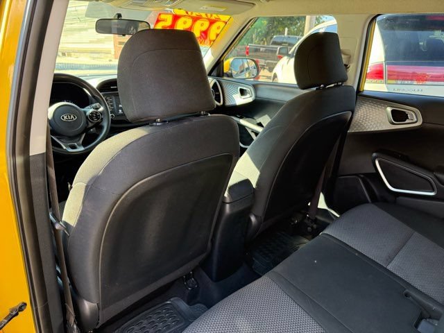 Used 2020 Kia Soul LX FWD image 10